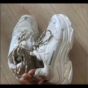 Balenciaga Tripple S Sneakers